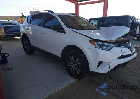 2018 Toyota Rav4 Le z USA, uszkodzony, nr VIN JTMZFREV0JJ731506